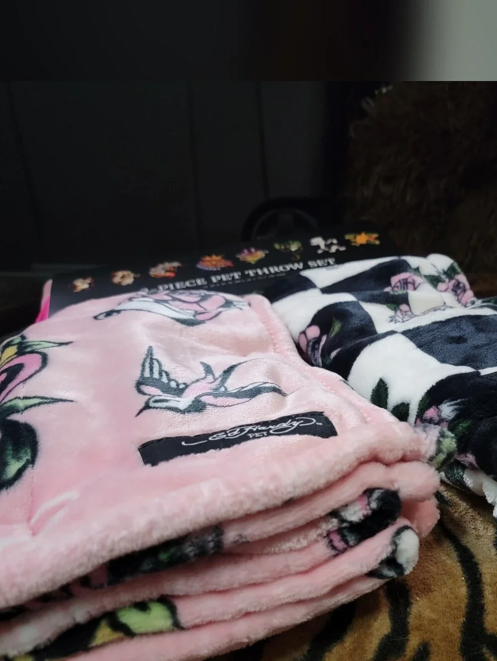 Pet Dog Or Cat Blanket Ed Hardy Pink & Black Skull Checker Pet Throw Duo New